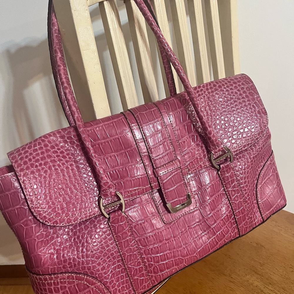 Vintage Liz Claiborne. 90’s style pink purse with polka dot interior.